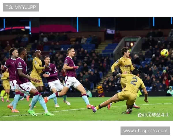 水晶宫2-3不敌伯恩利,保级大战上演进球盛宴 水晶宫2-3不敌伯恩利,保级大战上演进球盛宴